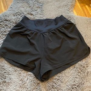 Aerie Offline black Flowy Shorts with Lining extra Small